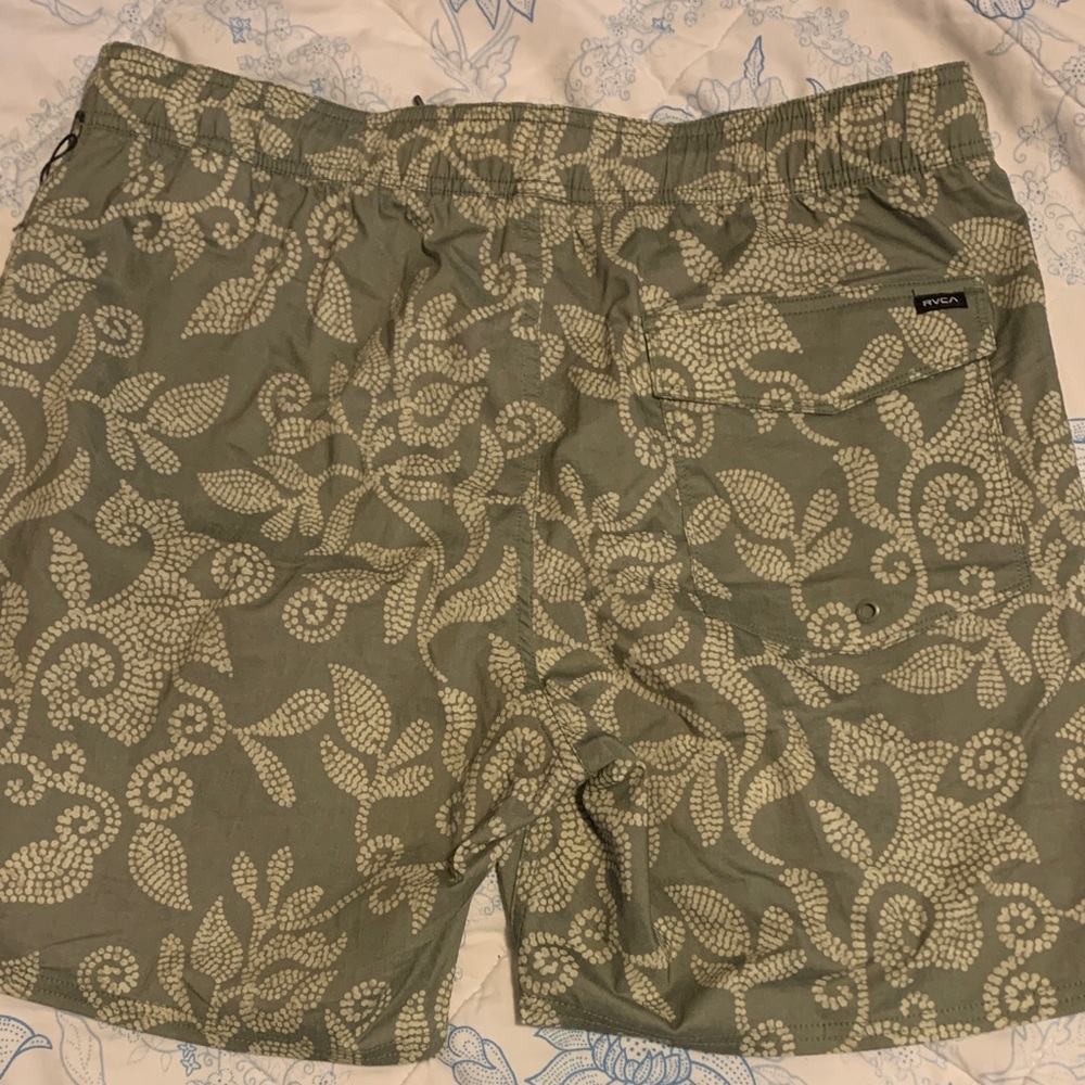 RVCA Olive Leaf Print Swim Shorts - Picture 4 of 4